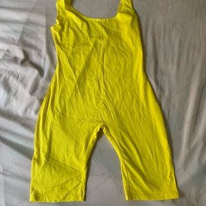 Yellow short jumper
